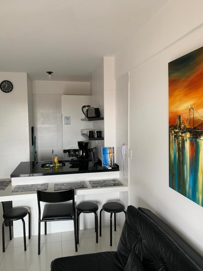 Apartamento Com Vista Do Mar Em Residencial Com Piscina Florianópolis Esterno foto